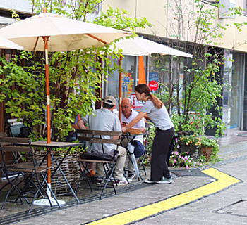 「高崎まちなかオープンカフェ」で中銀、桜橋通りは(^^ゞ