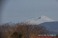 墨絵のような今朝の浅間山 2025/03/15 14:41:38