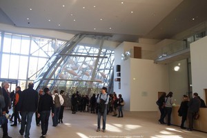 202-3 ルイ・ヴィトン財団美術館　（パリ）
