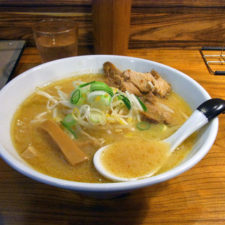 何度食べても。　期間限定味噌ラーメン＠地鶏ラーメン翔鶴