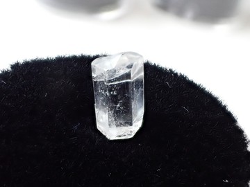 ☆6月14日　新入荷☆フェナカイト結晶