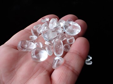 ☆7月9日　新入荷☆カイラス産水晶　さざれ