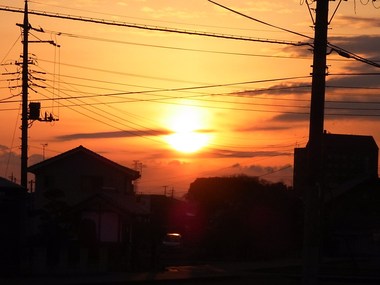 本日の朝日